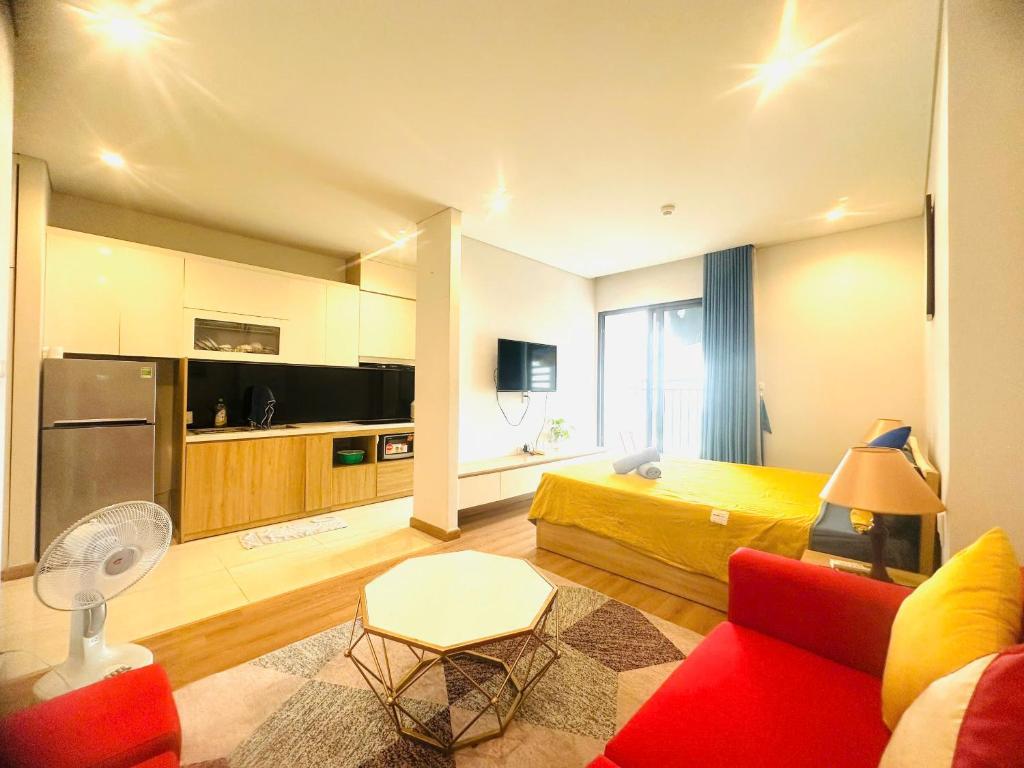 Golden sunshine studio-Sea view &Nelflix Free – Ha Long Bay